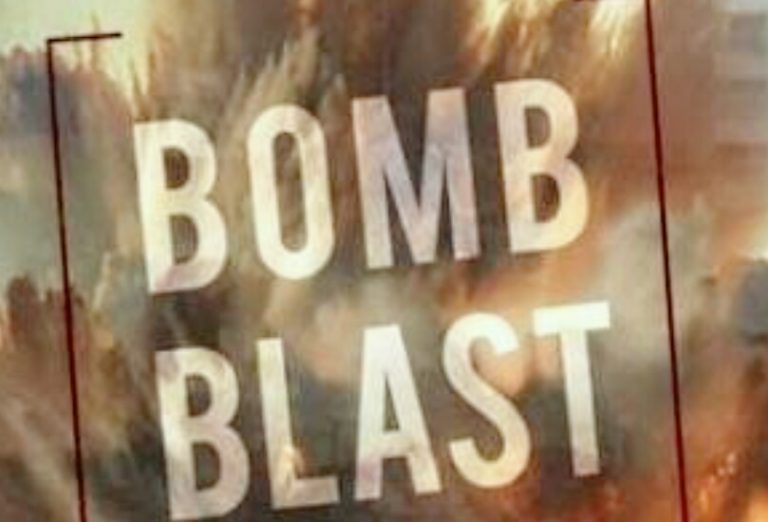 2 मिनिट में परखच्चे उड़ गए बस के एक जान बचीं