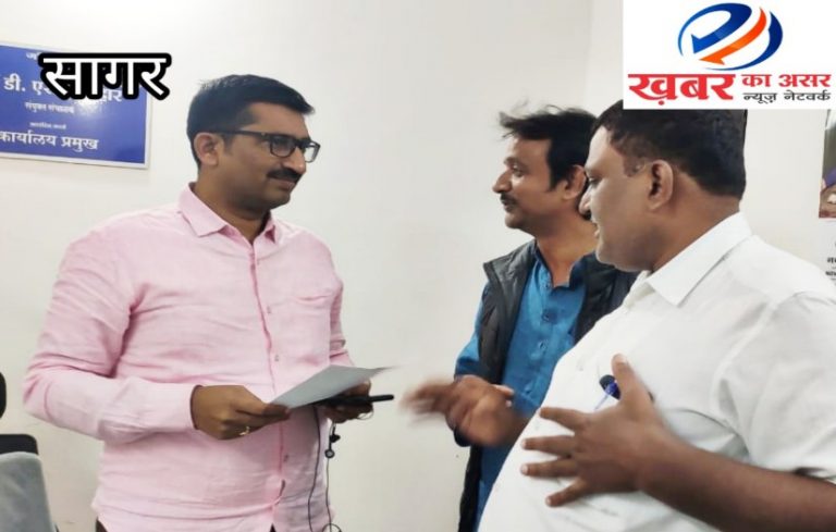 शहर विकास पर नगरीय प्रशासन आयुक्त पीनरहरि से मिले सीनियर काँग्रेस नेता मुकुल पुरोहित सौंपी इन सुझावों की लिस्ट