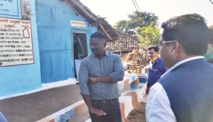 PicsArt_11-30-08.39.35_copy_700x400