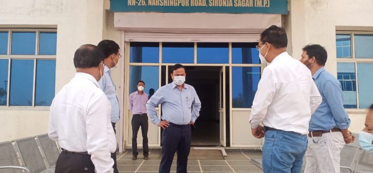 बीटीआईटी, इंफिनिटी कॉलेज का कलेक्टर ने किया निरीक्षण