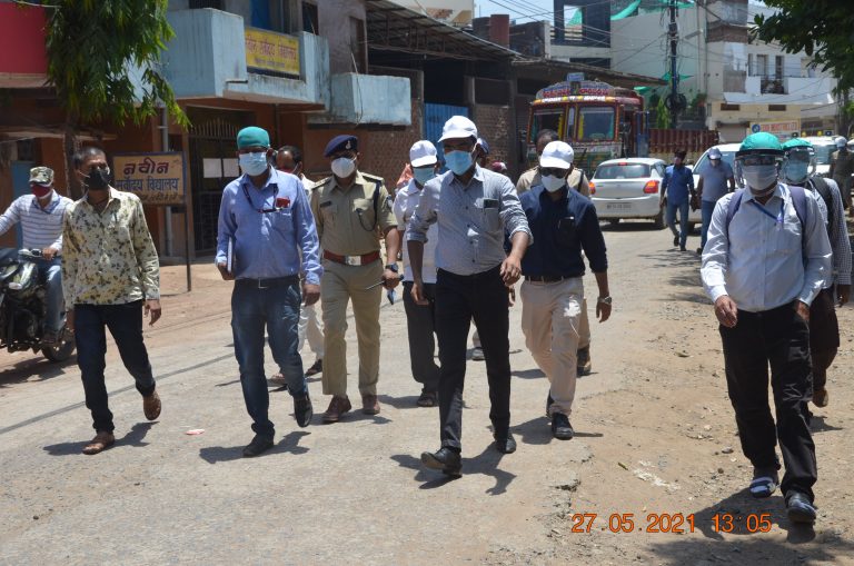 कोविड-19 के कार्यो में लापरवाही बतरने पर प्रभारी स्वच्छता निरीक्षक निलंबित