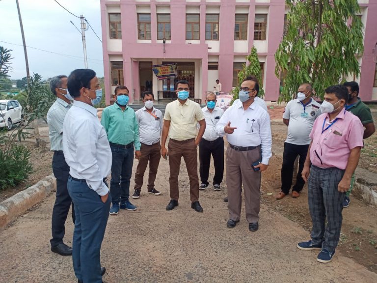  बीड़ी अस्पताल और ज्ञानोदय ट्रिपल सी का भी किया निरीक्षण