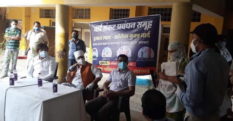 जिन व्यक्तियों में कोरोना के लक्षण होने के उपरांत भी जांच कराने से बच रहे है ऐसे लोग समाज के मित्र नहीं है -विधायक शैलेन्द्र जैन