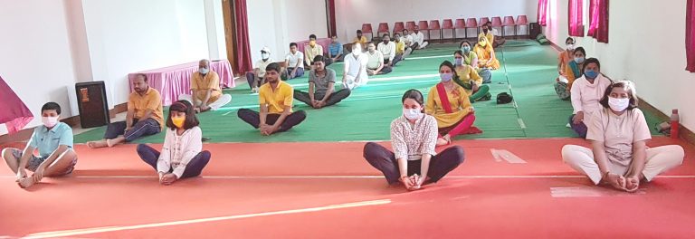 प्रतिदिन योग करने के संकल्प के साथ वर्चुअल योग कार्यशाला का हुआ समापन