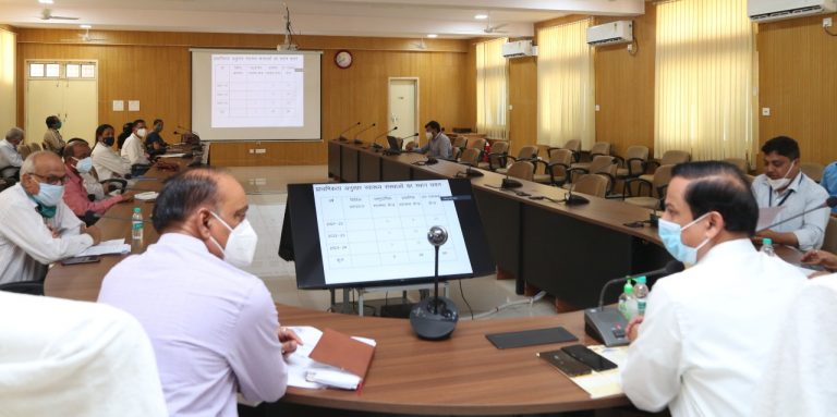 कलेक्टर सिंह की अध्यक्षता में जिला स्वास्थ्य समिति की बैठक संपन्न