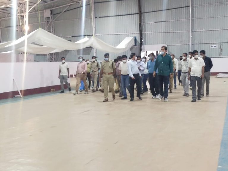 मुख्यमंत्री चौहान द्वारा कोविड अस्पताल के उद्घाटन के लिए संभावित आगमन हेतु देखी व्यवस्थाएँ