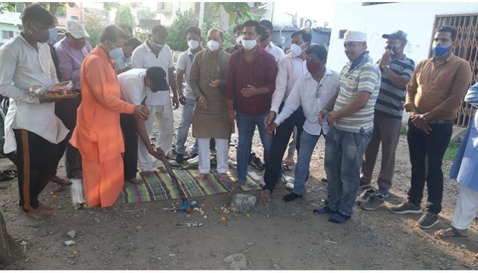 MLA-Laria-did-Bhoomipujan-for-development-works-with-an-amount-of-28-lakhs-in-Makronia