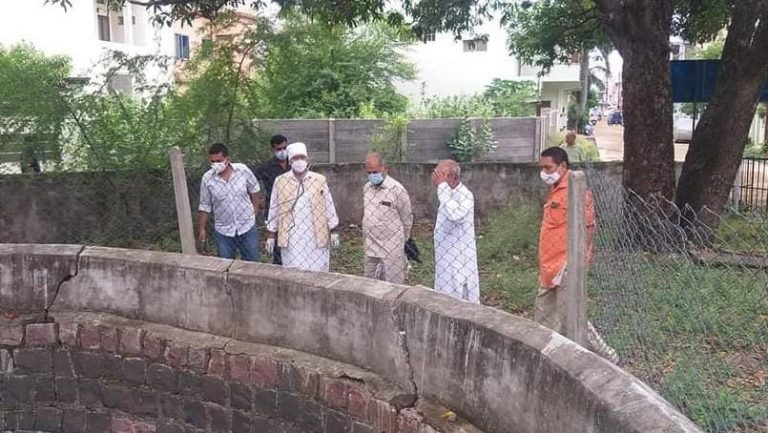 विधायक शैलेंद्र जैन ने स्मार्ट सिटी योजना अंतर्गत विकसित हो रहे पार्कों का किया निरीक्षण