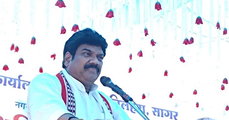 राजस्व मंत्री राजपूत द्वारा बिलहरा में अनेक विकास कार्यों का भूमिपूजन एवं लोकार्पण