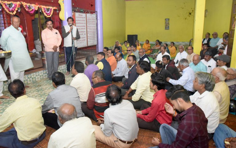 भाईदोज के दिन हुआ भगवान चित्रगुप्त का पूजन