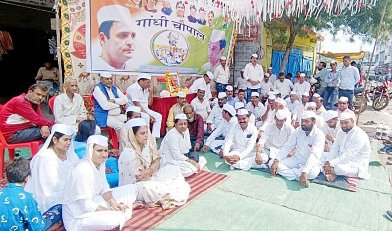 गांधी चौपाल का हुआ आयोजन गोपालगंज में संपन्न, बापू के भजन हुए