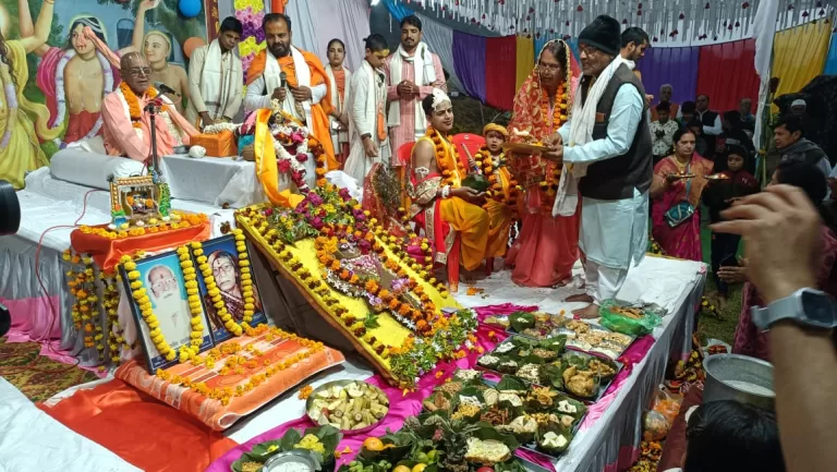 भगवान के नाम की महिमा का वर्णन करने में परमात्मा भी असमर्थ है- स्वामी हृषीकेष महाराज