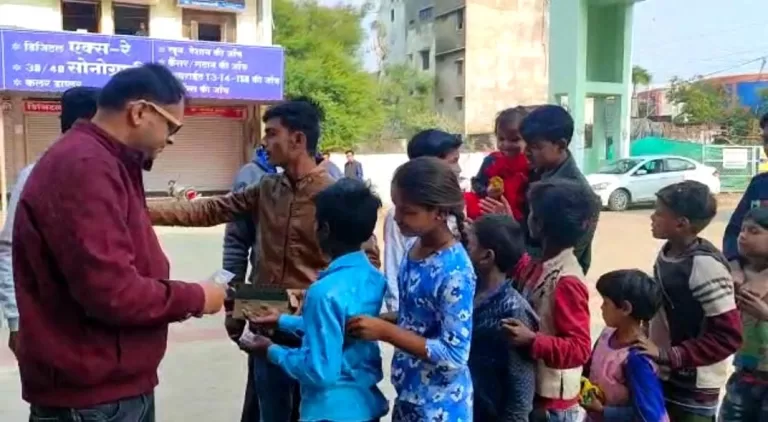 BMC के इन डॉक्टर ने बांटे हजारो रुपये, भ्रष्टाचार पर भी किया खुलासा