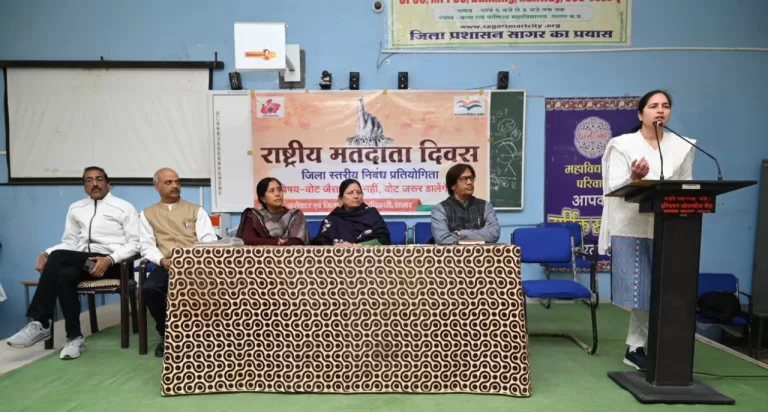 जातिवाद, भाषावाद, क्षेत्रवाद तथा सम्प्रदायवाद को हराकर लोकतंत्र को जिताना हमारी जिम्मेदारी- डॉ सर्वेश्वर