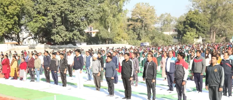 SAGAR: राष्ट्रीय युवा दिवस पर हुआ सामूहिक सूर्य नमस्कार का आयोजन