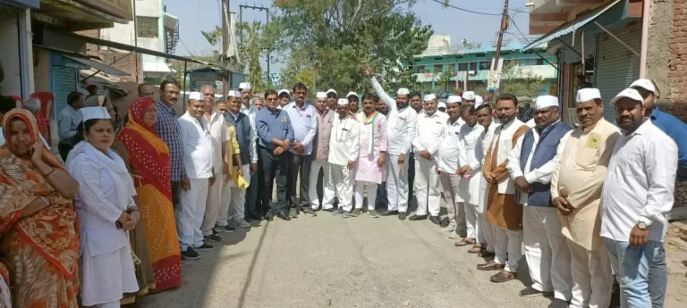 कांग्रेस सेवा दल बैठक और हाथ से हाथ जोड़ो कार्यक्रम का आयोजन हुआ