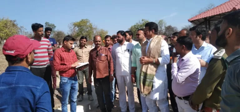 विकास यात्रा: राजस्व मंत्री श्री राजपूत ने चंदनहारी में नल जल योजना का लोकार्पण किया