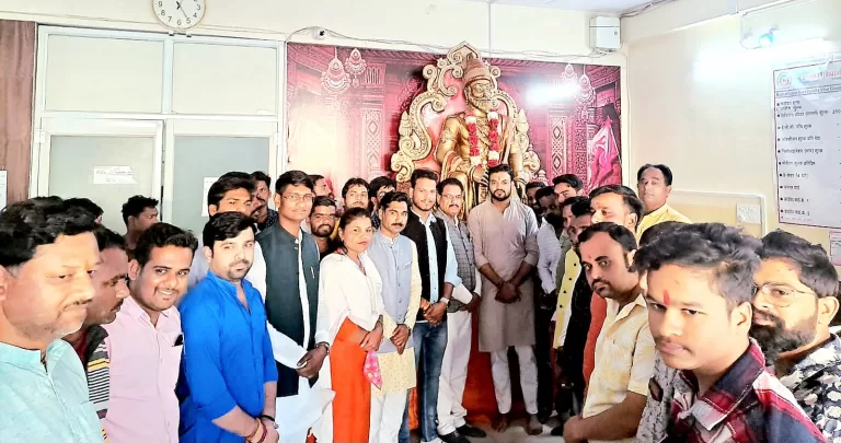 छत्रपति शिवाजी जी अस्पताल में आयोजित हुआ पुष्पांजलि कार्यक्रम