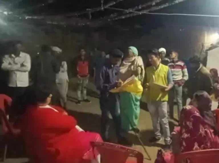 अवैधानिक शादी में पुलिस की दबिश, समारोह से दूल्हा बदल दिया गया