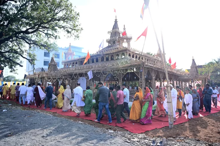 जीवन सुधारने यंत्र छोड़कर मंत्रों को अपनाएं : देवदास जी