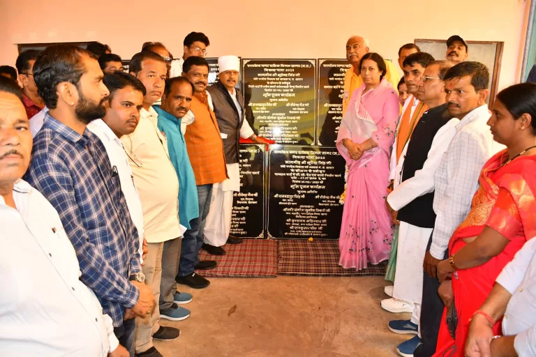 सागर शहर की विकास यात्रा का 48 वार्डों से होते हुए 15 वे दिन समापन, आज 2 करोड़ के भूमिपूजन हुए