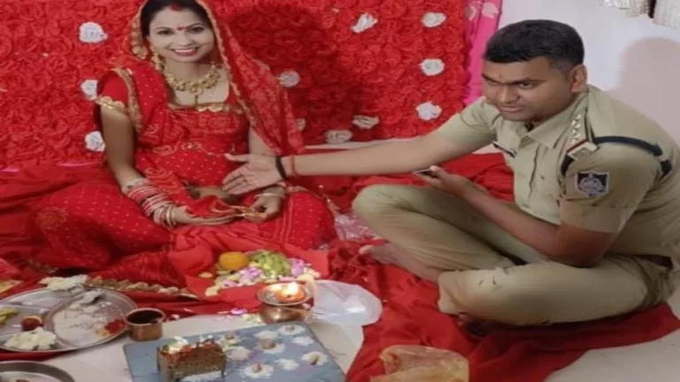 थाने में ही महिला आरक्षक की गोद भराई की रस्म अदाई हुई