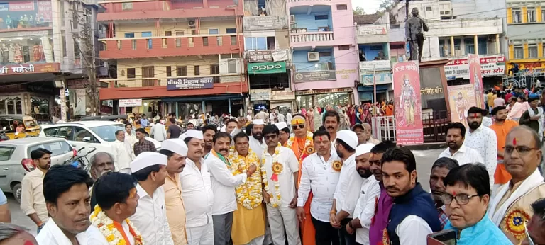 श्रीराम को गंगा पार कराने वाले निषादराज जी की जयंती पर शोभायात्रा निकाली