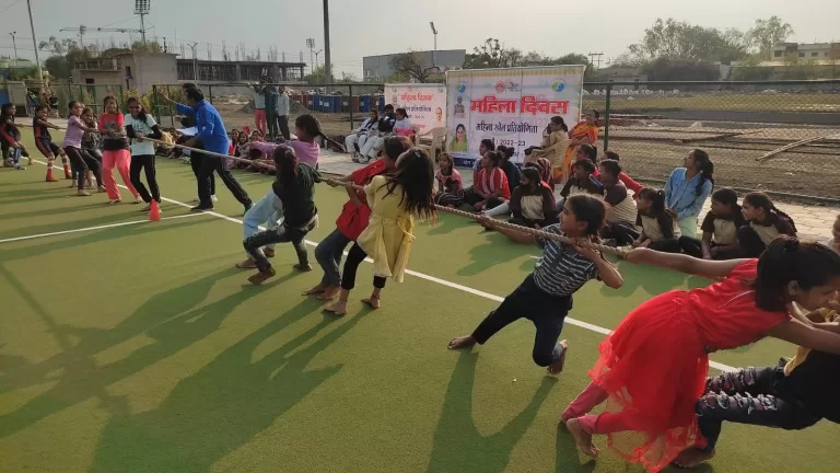 महिला दिवस के उपलक्ष्य में प्रतियोगिता का आयोजन