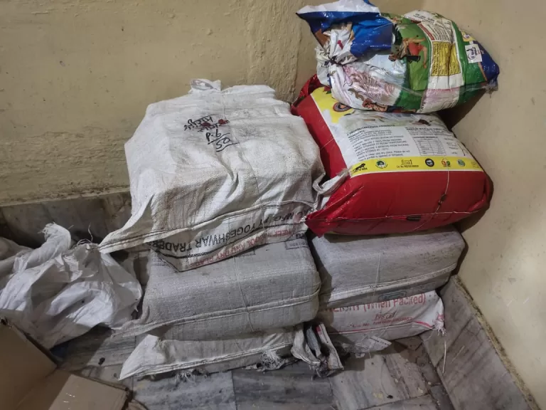 नकली खोवा मिठाई पर कार्यवाई, खाद्य विभाग की छापेमारी में मिला 250 किलो घटिया माल