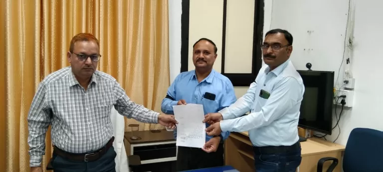 तहसीलदार और नायब तहसीलदार 3 दिन के सामूहिक अवकाश पर चले गए