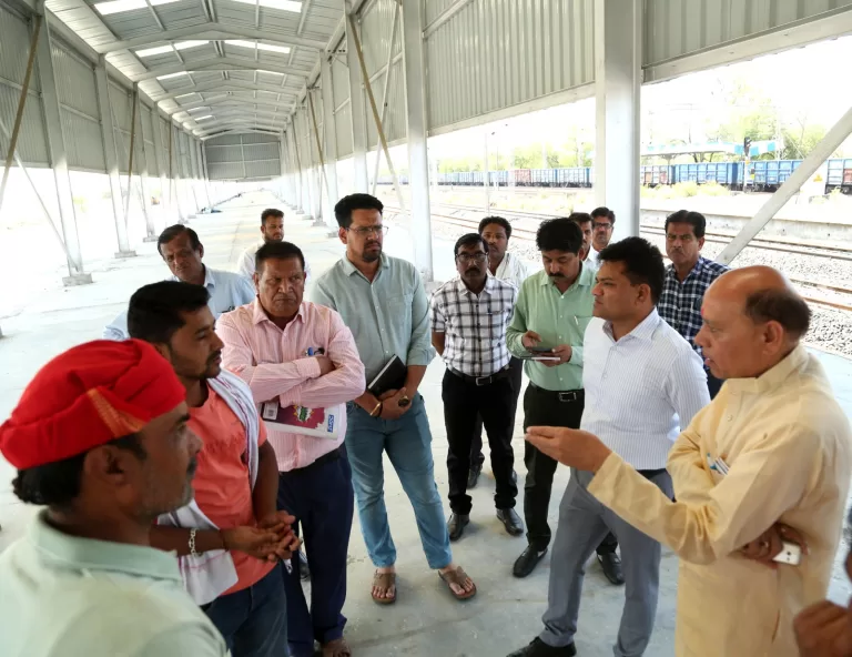 विधायक के साथ कलेक्टर ने किया लिधौरा माल गोदाम का निरीक्षण, शिफ्ट होगी गोदाम