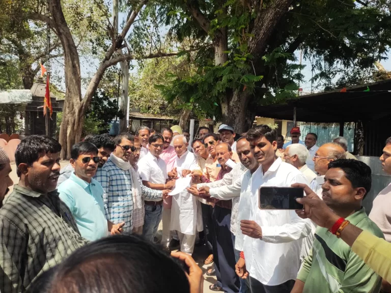 ऊर्जा मंत्री के नाम 5 सूत्री माँगे, बढ़े हुए बिल,कुर्की की कार्यवाही, और बिजली विभाग की मनमानी पर काँग्रेस का ज्ञापन