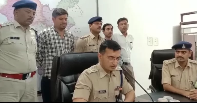 दिन दहाड़े सूने घर में चोरी पुलिस ने किया पूरा खुलासा