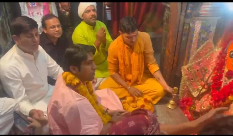 बागेश्वर धाम पीठाधीश्वर पंडित धीरेंद्र कृष्ण शास्त्री ने मां हरसिद्धि मंदिर और पटनेश्वर धाम के किए दर्शन