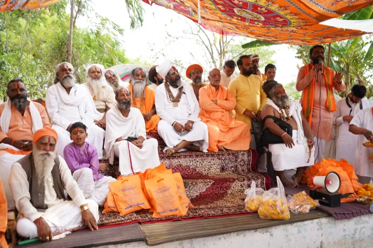 सीताराम नाम जप महायज्ञ: सुख, शांति, समृद्धि के लिये हर घर में होनी चाहिये रामायण: आचार्य धीरेन्द्र मनीषी