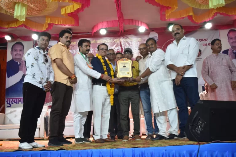 पं. ज्वाला प्रसाद ज्योतिषी स्मृति अ.भा. कवि सम्मेलन, मुशायरा व सम्मान समारोह का भव्य आयोजन संपन्न ।