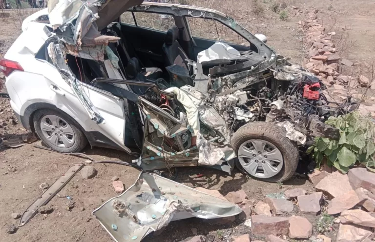 बस और कार की भिड़ंत में कार चालक की मौत, बस यात्री हुए घायल