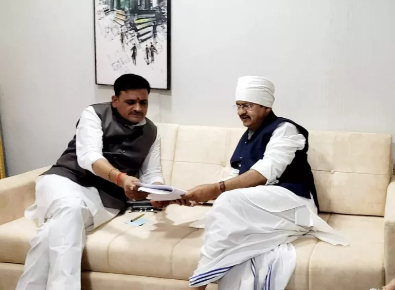 मध्यप्रदेश गृह निर्माण मंडल के अध्यक्ष से मिले विधायक शैलेंद्र जैन