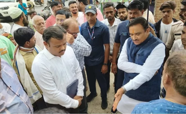 लापरवाही पर नपा के उपयंत्री को मंत्री भूपेंद्र सिंह ने निलंबित किया