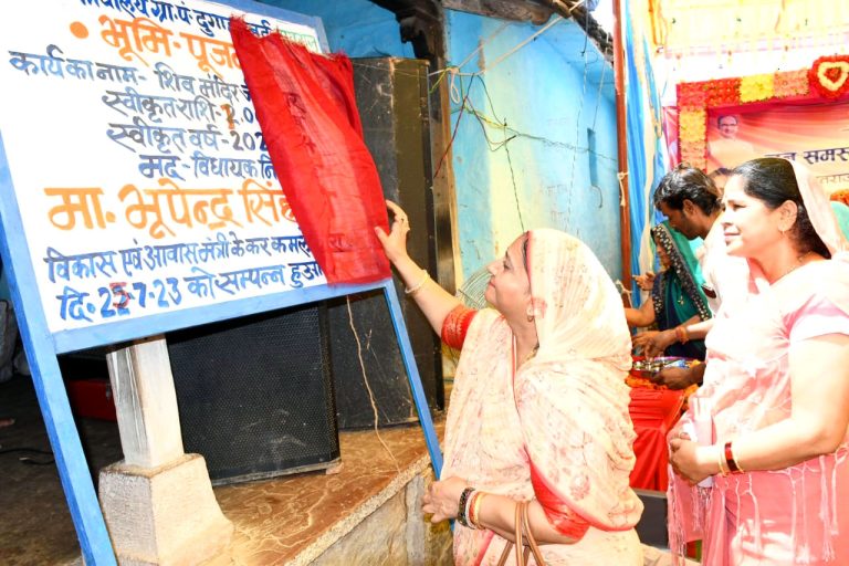 विकास पर्व अंतर्गत मालथौन के विभिन्न ग्रामों में 2 करोड़ से अधिक के विकास कार्यों का भूमिपूजन, लोकार्पण 