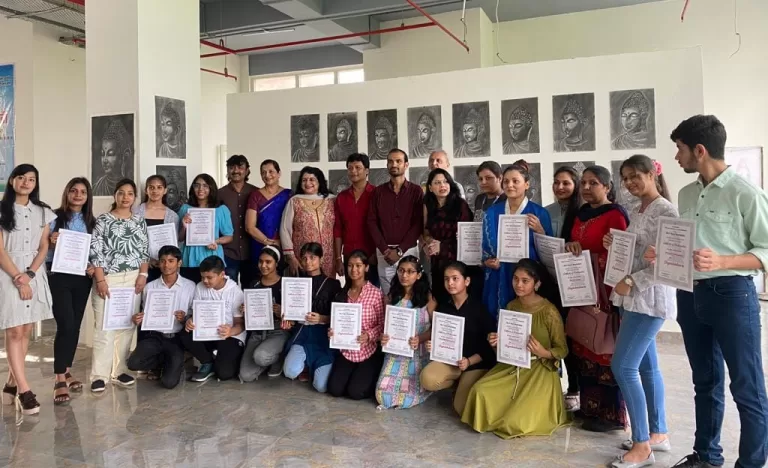 7 दिन चली चारकोल पोट्रेट वर्कशॉप का समापन सिटी स्टेडियम में हुआ