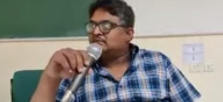 मेडिकल कॉलेज के प्रोफेसर बोले नेता, अफसर, जज आदि को सरकारी इलाज अनिवार्य हो