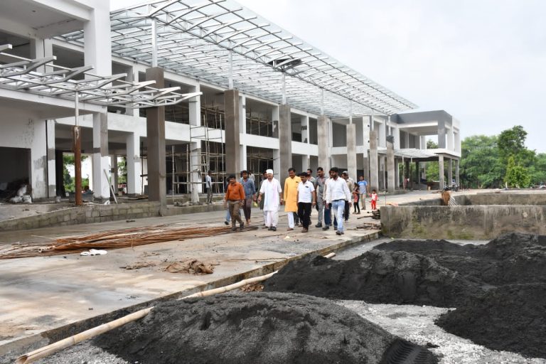 कब होगा शुरू भोपाल रोड स्थित स्मार्ट बस स्टैंड, विधायक शैलेंद्र जैन ने दी जानकारी