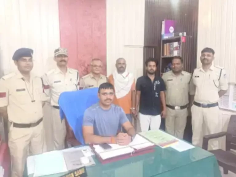 हत्या और हत्या के प्रयास के अलग अलग मामले में फरार आरोपी गिरफ़्तार