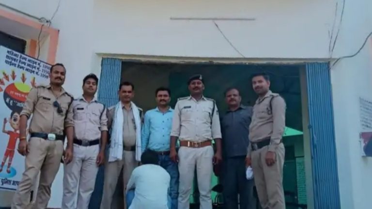 दुष्कर्म के मामले में 3 हजार के इनामी आरोपी को पुलिस ने ऐसे पकड़ा