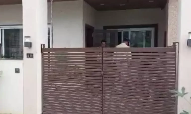 फुड इंस्पेक्टर अमरीश दुबे के घर छापा, EOW की कार्यवाही जारी