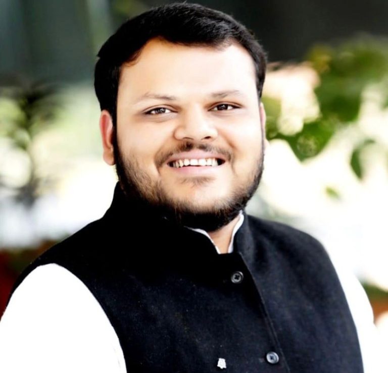 देश के प्रति अपनी जिम्मेदारी का ईमानदारी से निर्वाह करें, यही सच्ची देशभक्ति है : यश अग्रवाल