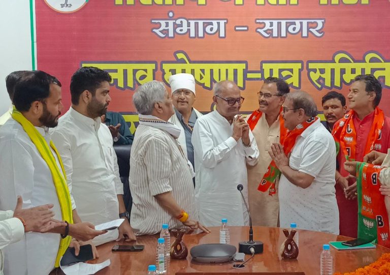 सागर विधानसभा क्षेत्र के इन सेवानिवृत अधिकारी गण भाजपा में शामिल हो गए