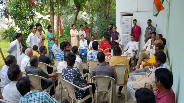 राज्य अनुसूचित जाति आयोग सदस्य गुरु चरण खरे अल्प प्रवास पर सागर पहुँचे