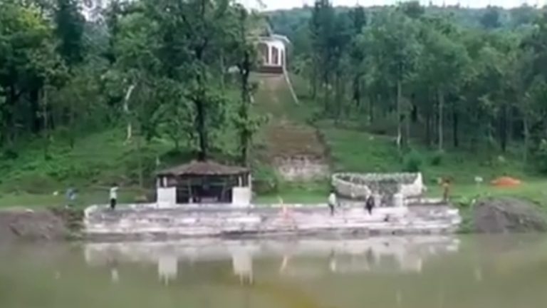 MP का ऐसा मंदिर जो समेटे है कई रहस्य : कहते है यह मिलते है मणि वाले सांप